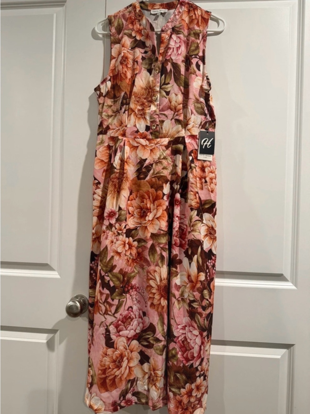 Floral Sleeveless Maxi Dress in Pink & Peach